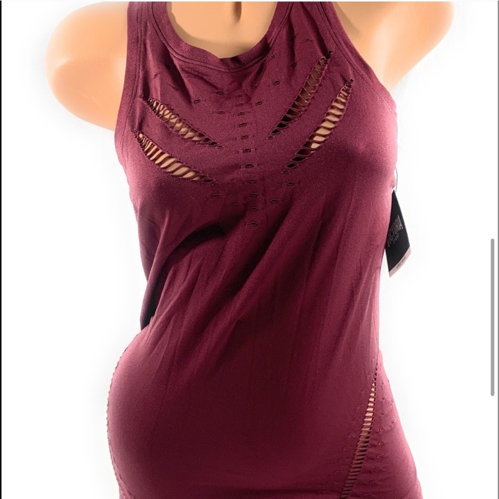 Victoria’s secret XL seamless top NEW
